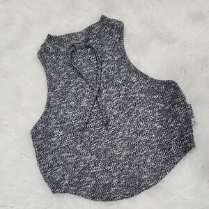 Gymshark Women’s Charcoal Gray Ribbed Knit Slounge Crop Top Shirt